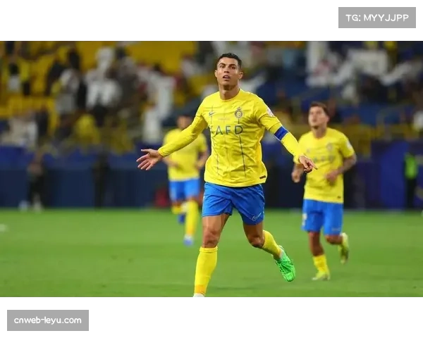 利雅得胜利前场逼抢触发点精准,沙特联攻防转换提速